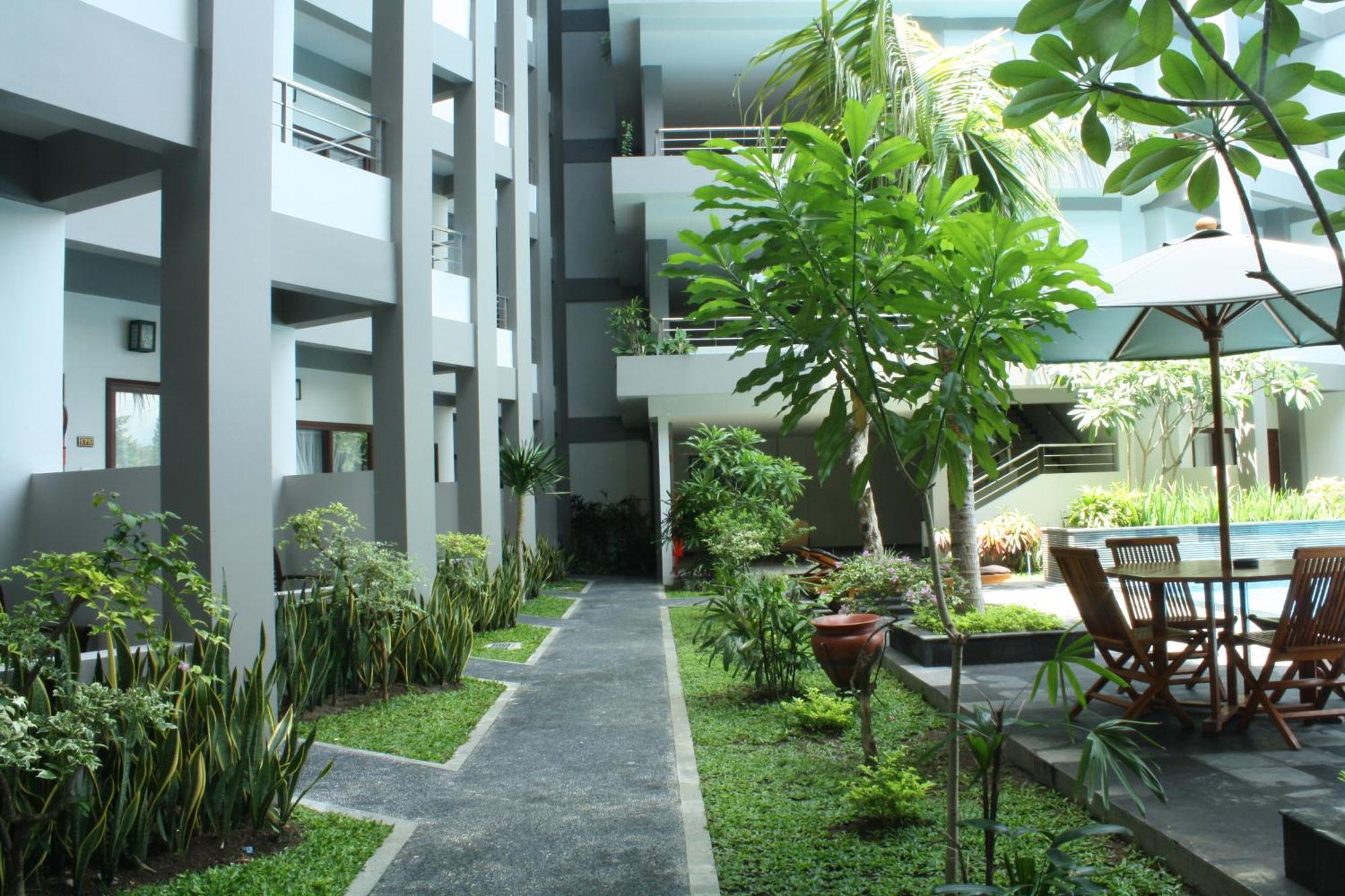 Lombok Garden Hotel Mataram Luaran gambar