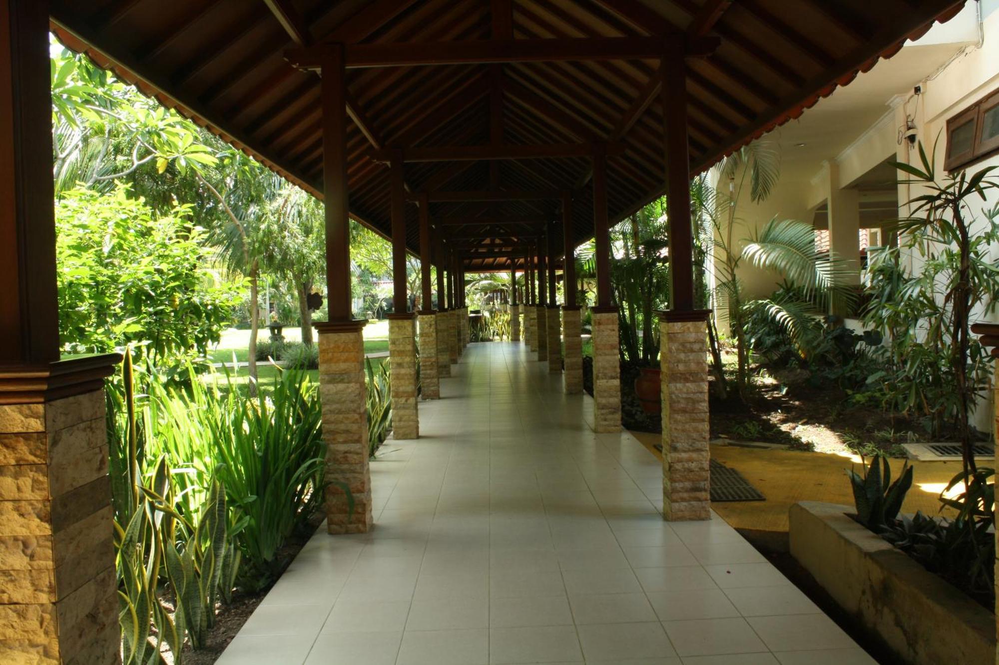 Lombok Garden Hotel Mataram Luaran gambar