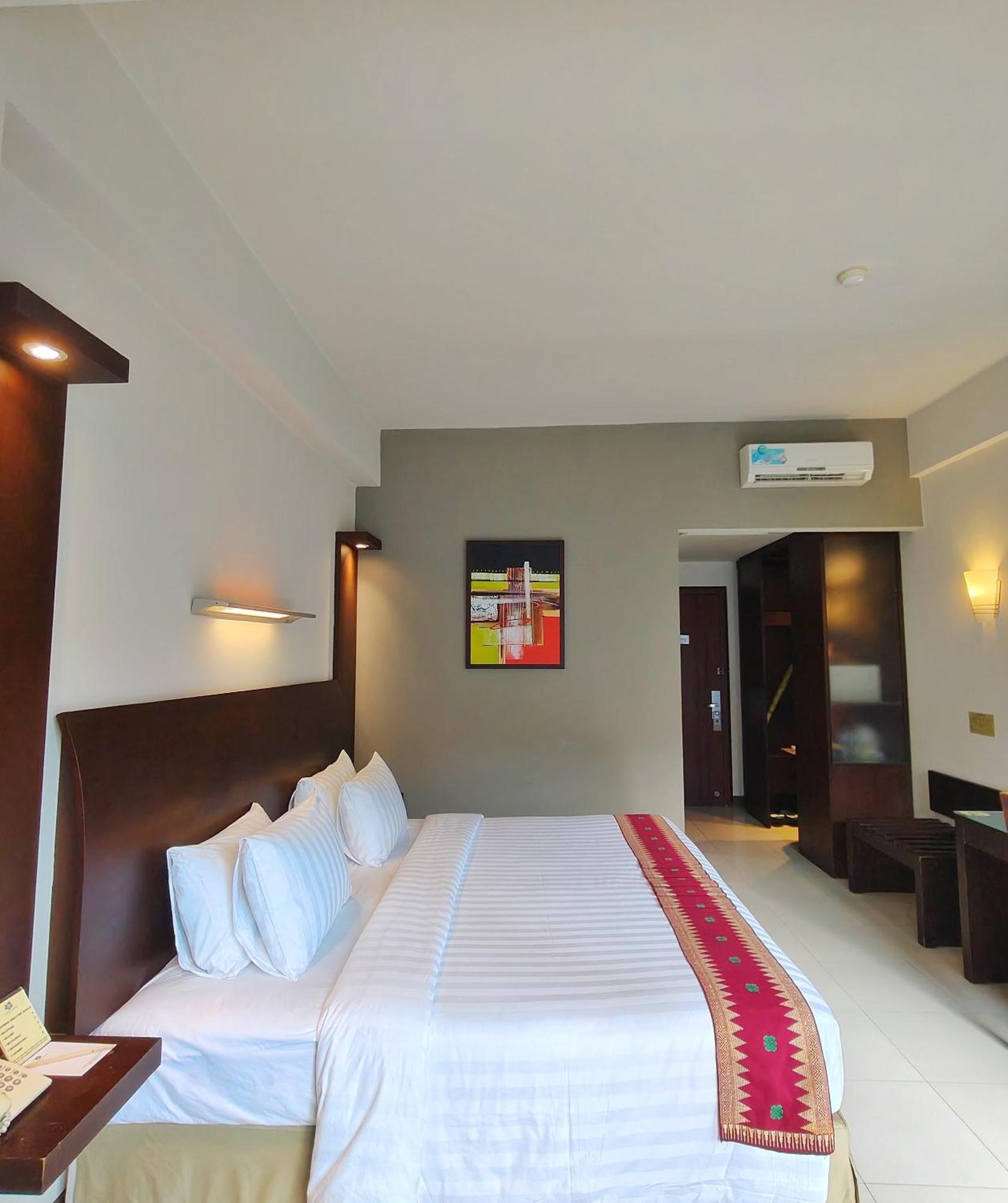 Lombok Garden Hotel Mataram Luaran gambar