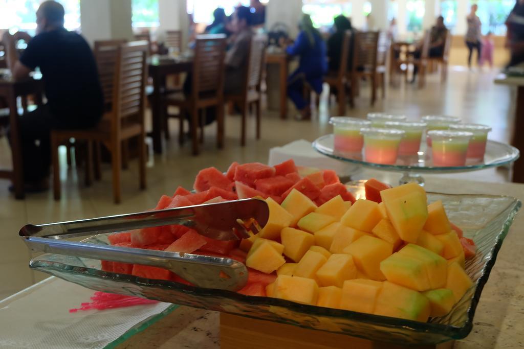 Lombok Garden Hotel Mataram Luaran gambar